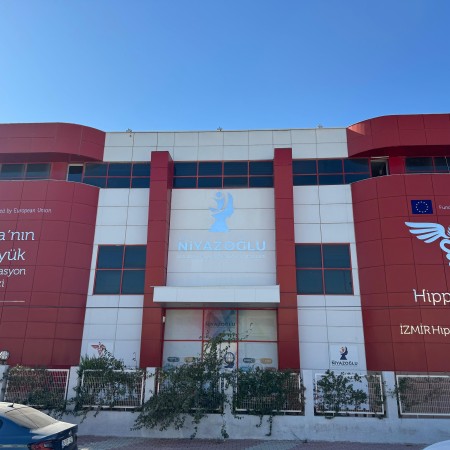 alt_1Niyazoğlu Özel Eğitim ve Rehabilitasyon Merkezi - Bornova