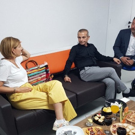 alt_1Niyazoğlu Özel Eğitim ve Rehabilitasyon Merkezi - Bornova