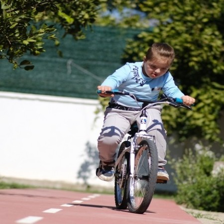 alt_1Niyazoğlu Özel Eğitim ve Rehabilitasyon Merkezi - Bornova