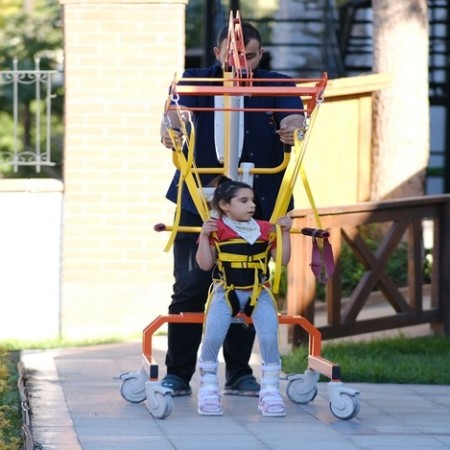 alt_1Niyazoğlu Özel Eğitim ve Rehabilitasyon Merkezi - Bornova