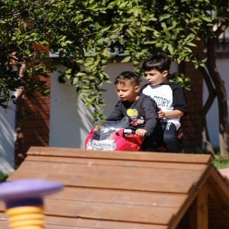 alt_1Niyazoğlu Özel Eğitim ve Rehabilitasyon Merkezi - Bornova