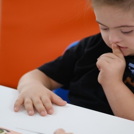 alt_1Niyazoğlu Özel Eğitim ve Rehabilitasyon Merkezi - Bornova