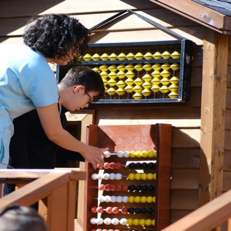 alt_1Niyazoğlu Özel Eğitim ve Rehabilitasyon Merkezi - Bornova