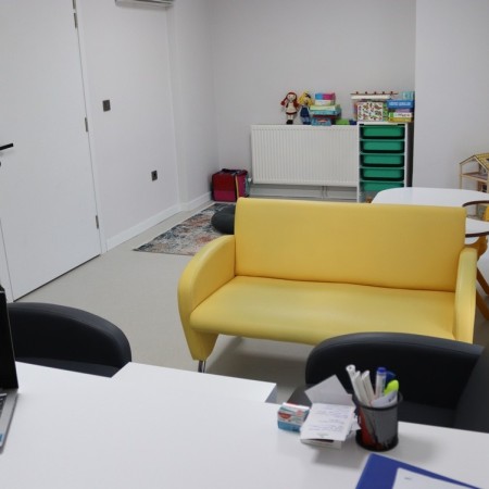 alt_1Niyazoğlu Özel Eğitim ve Rehabilitasyon Merkezi - Bornova