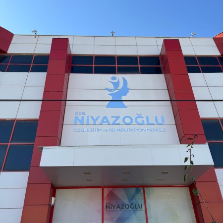 alt_1Niyazoğlu Özel Eğitim ve Rehabilitasyon Merkezi - Bornova