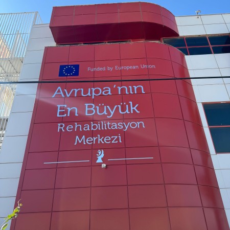 alt_1Niyazoğlu Özel Eğitim ve Rehabilitasyon Merkezi - Bornova