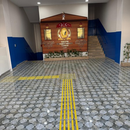 alt_1Niyazoğlu Özel Eğitim ve Rehabilitasyon Merkezi - Bornova